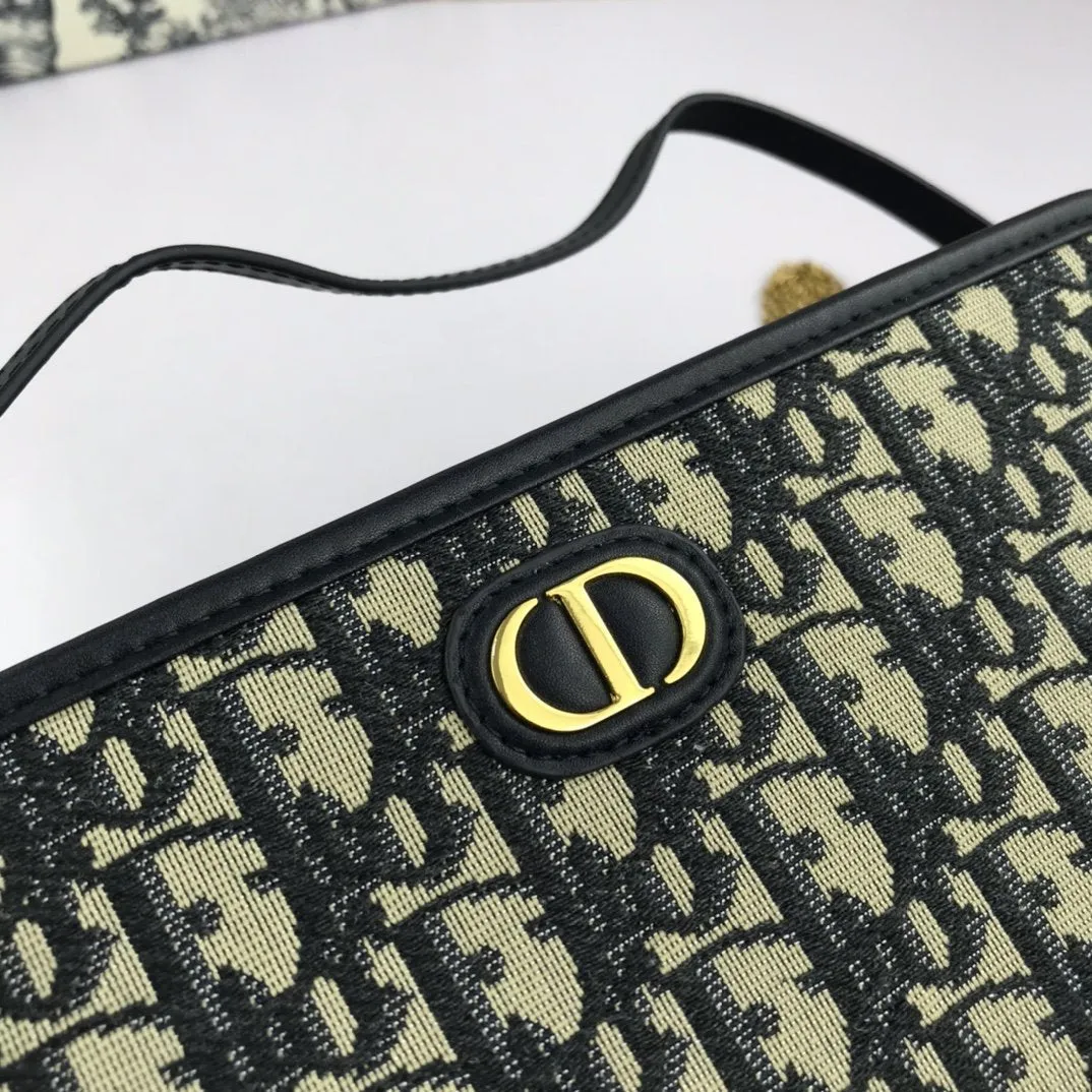 Designer Handbags DR 103