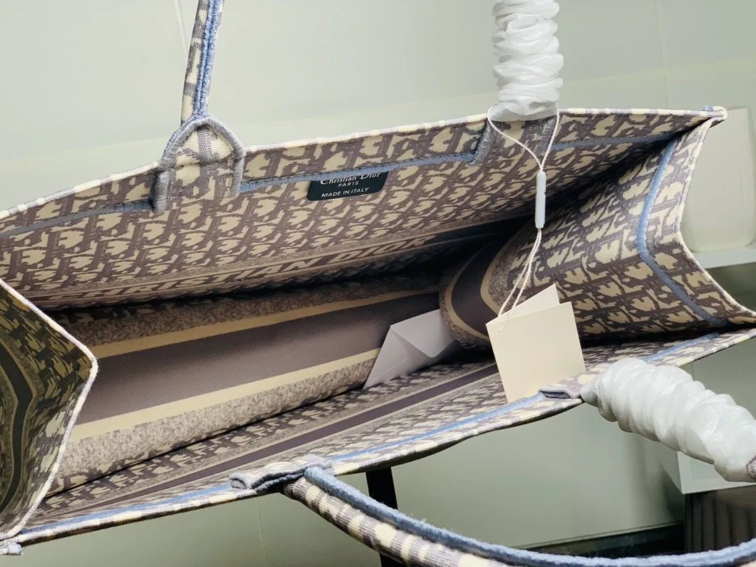 Designer Handbags DR 128