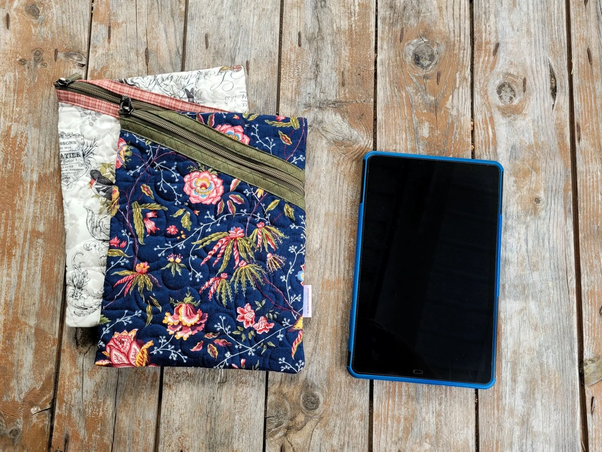 Quilted Glasses Case | Fabric Zipper Pouch